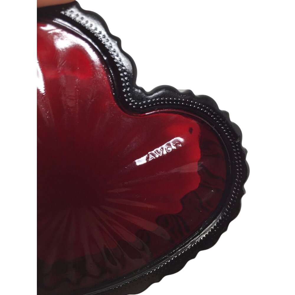 Vintage Avon 1876 Cape Cod Collection Ruby Red Glass Heart-Shaped Trinket Box - Picture 9 of 14